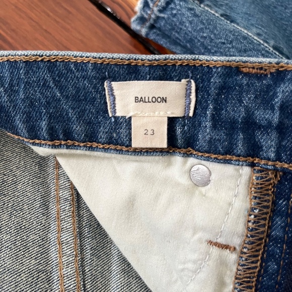 Madewell | Balloon Jeans in Corson Wash - Picture 5 of 9